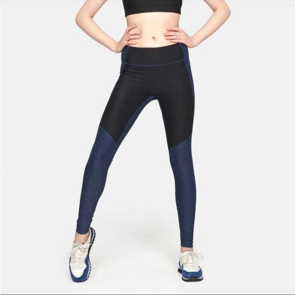 Outdoor Voices‎ Two-Tone Black and Blue Leggings